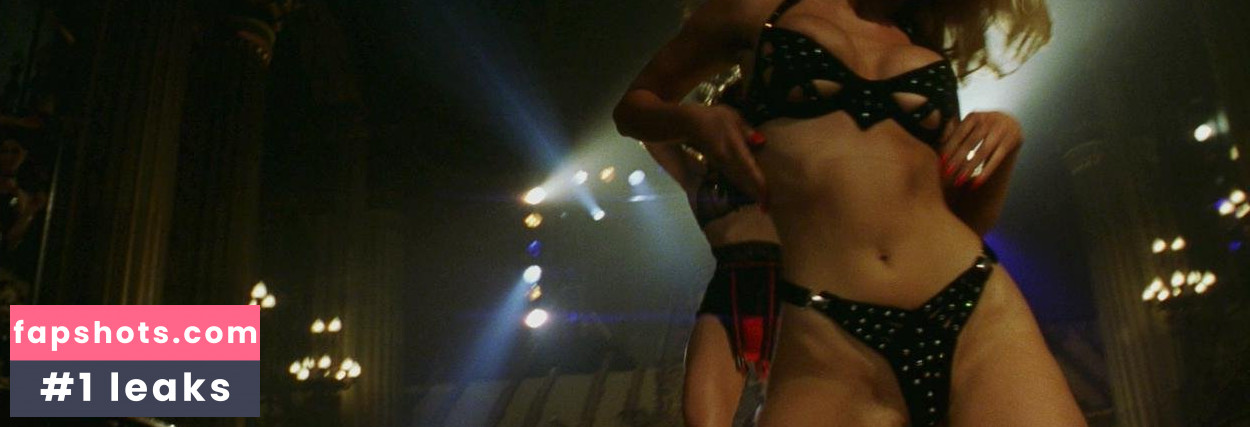 Layla Roberts Nude Leaks OnlyFans Photos #15 - LeakJerk