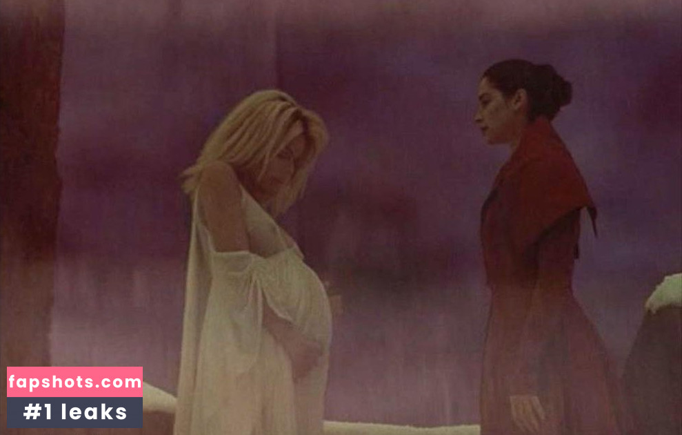 Layla Roberts Nude Leaks OnlyFans Photos #3 - LeakJerk