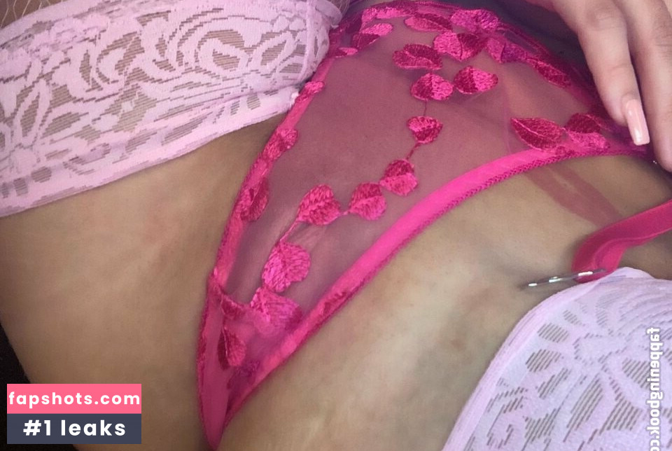 Layla Rose nude babe gallery