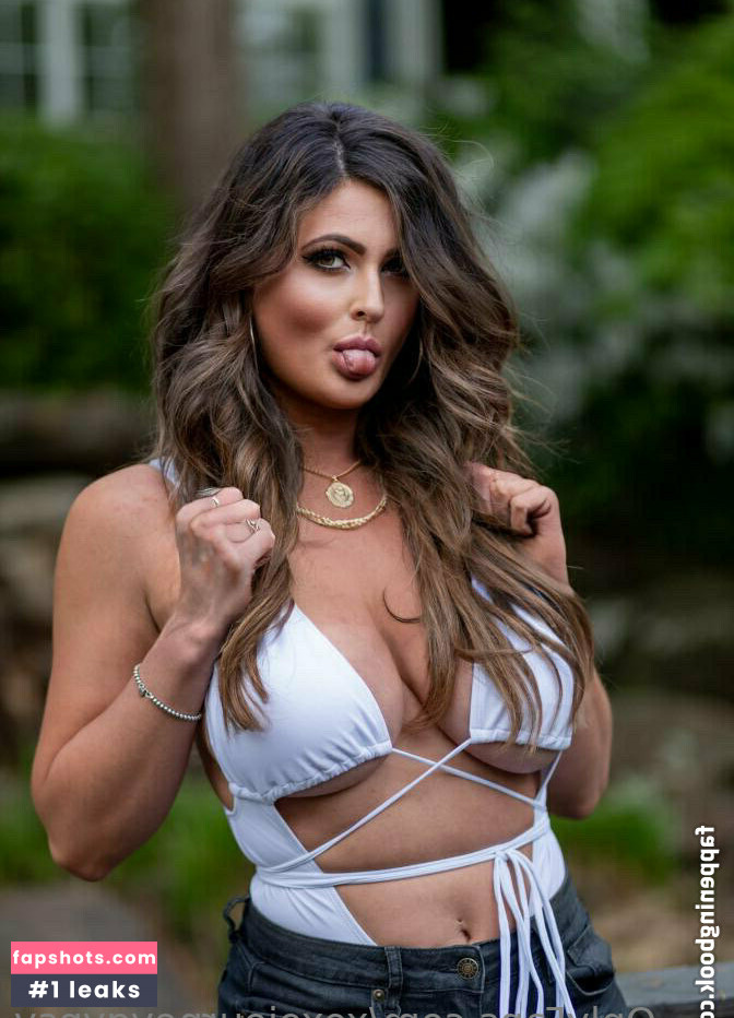 laylaniluxxo gallery photo #2