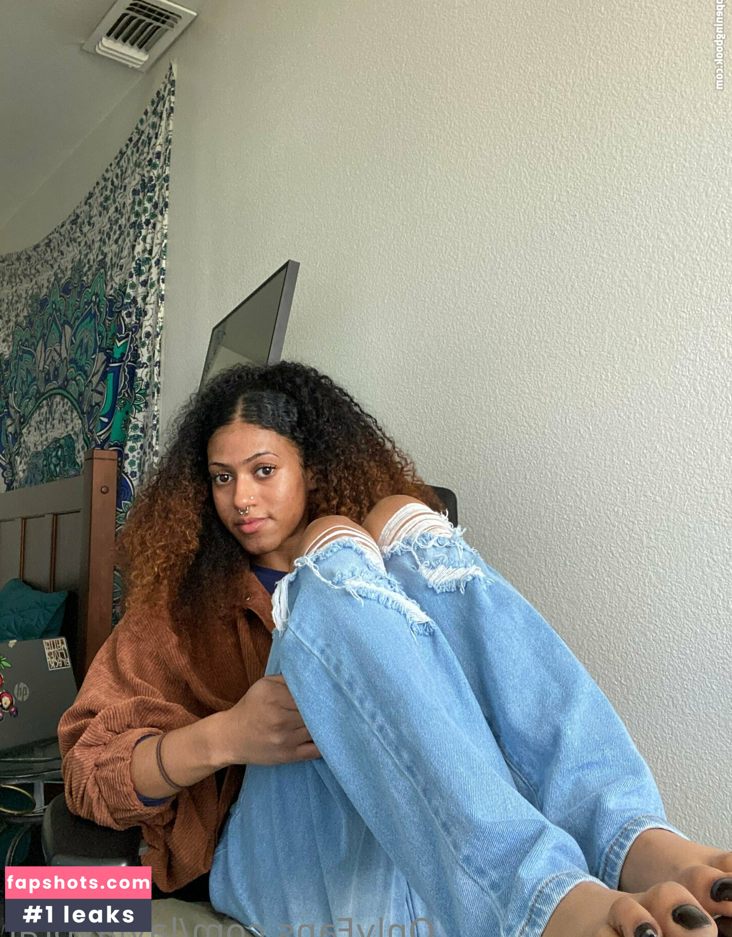 laylaybrat gallery photo #15