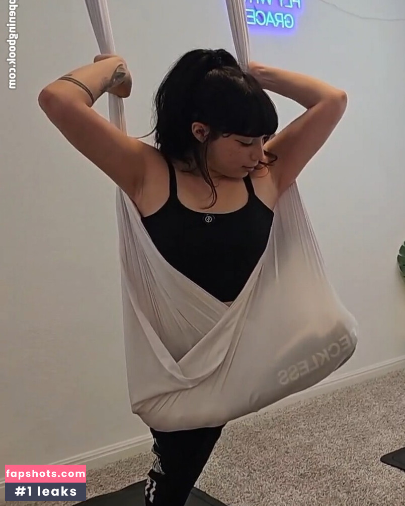 Layna Lazar gallery photo #30