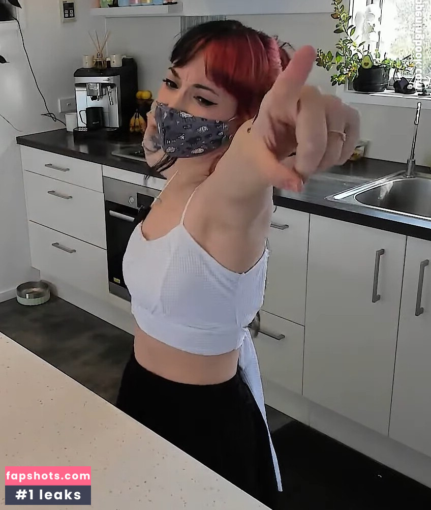 Layna Lazar gallery photo #64