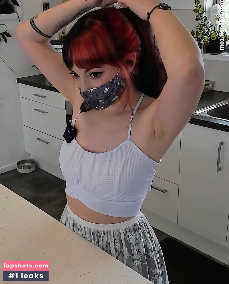 Layna Lazar gallery photo #66