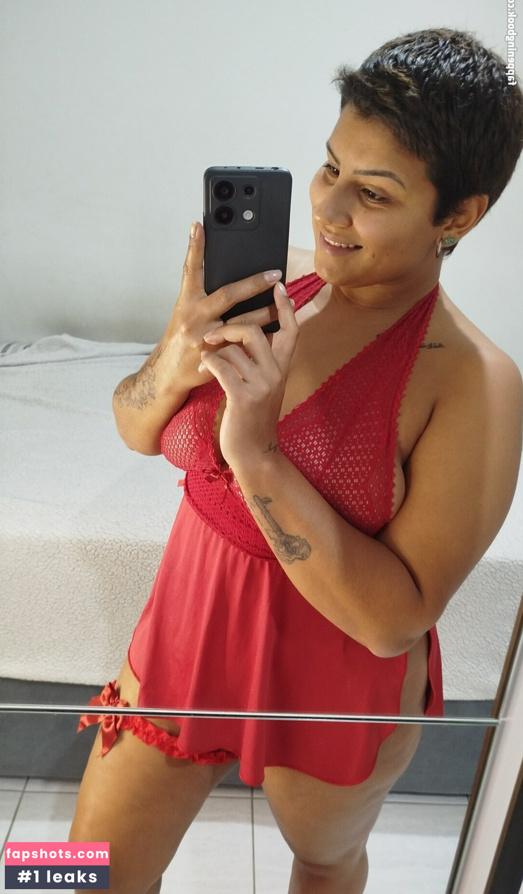 Lays_saah nude babe gallery