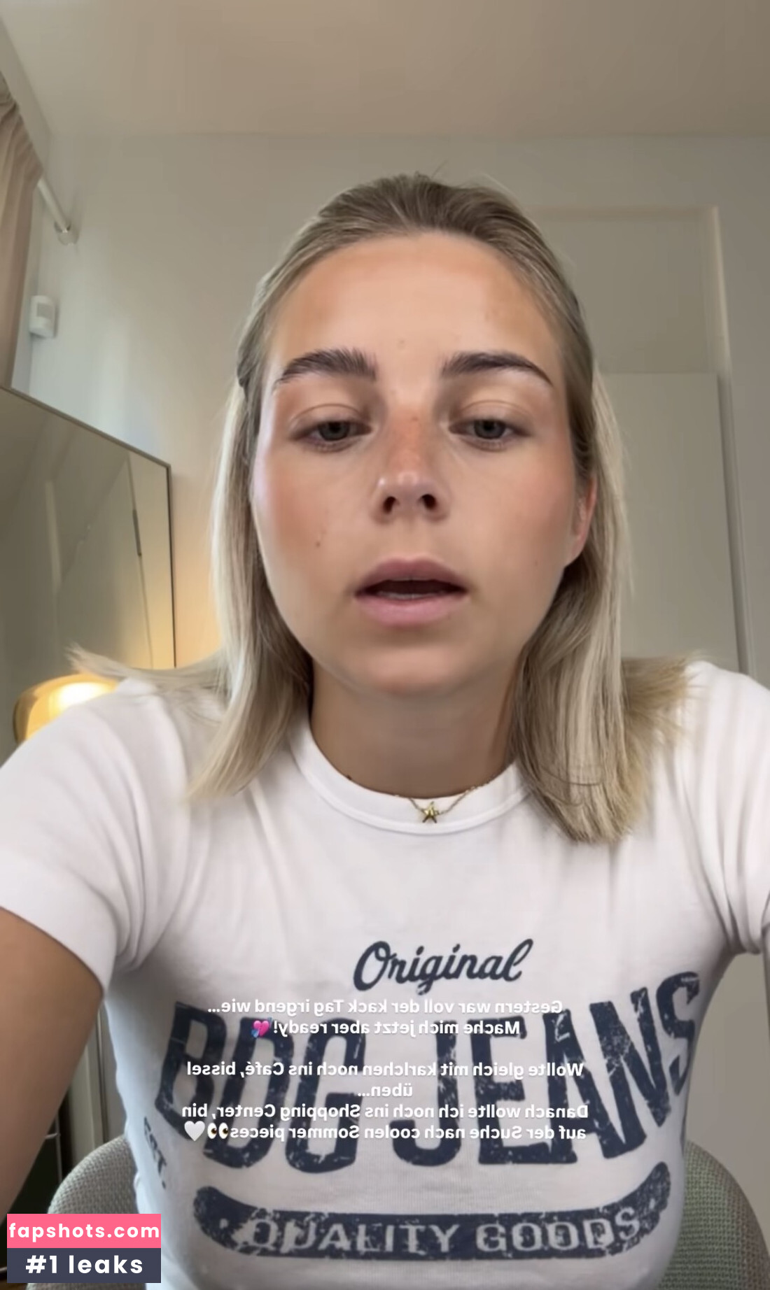 Lea Breuer gallery photo #13