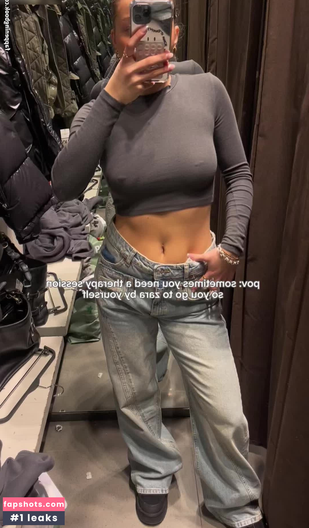 Lea Breuer gallery photo #44