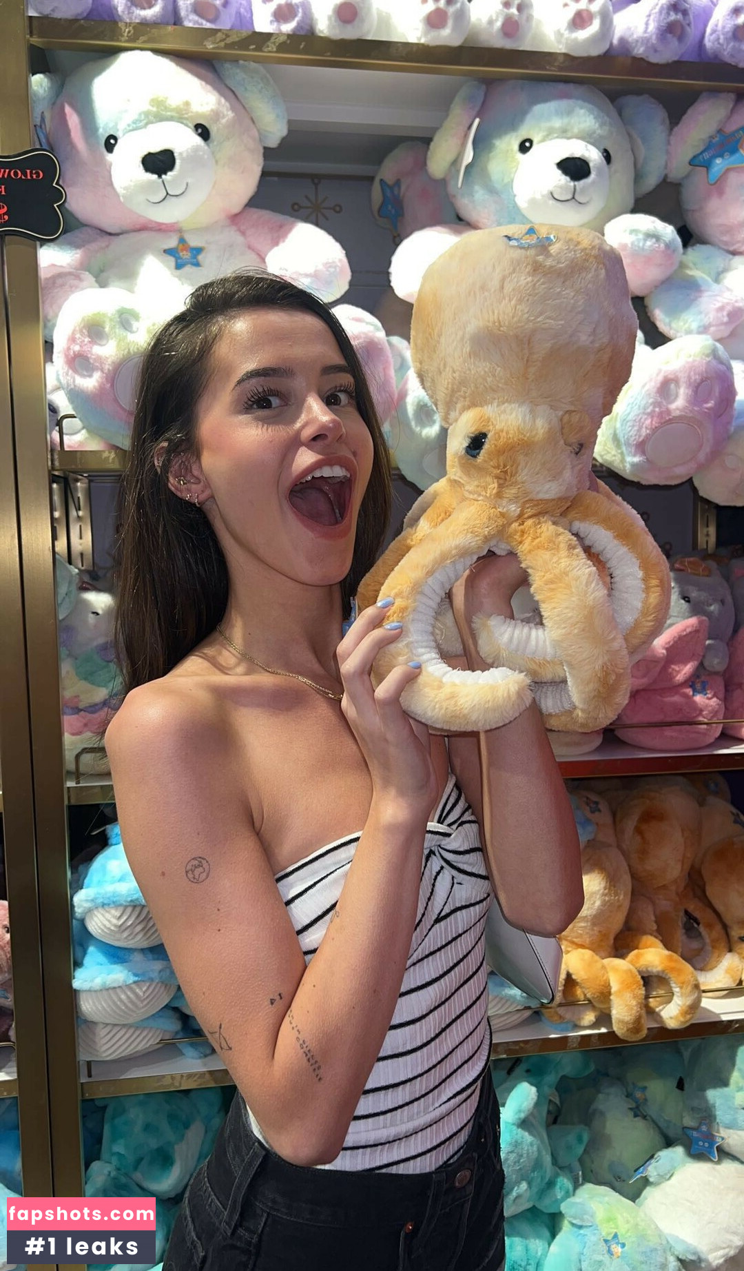 Lea Elui Nude Leaks OnlyFans Photos #253 - LeakJerk