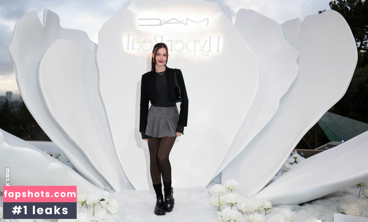 Lea Elui gallery photo #351