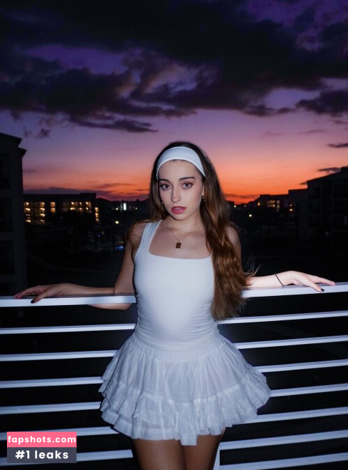 Lea Martinez gallery photo #811