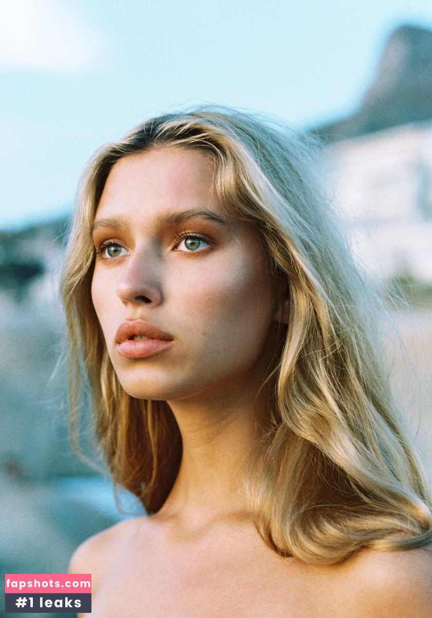 Lea Mohr gallery photo #75