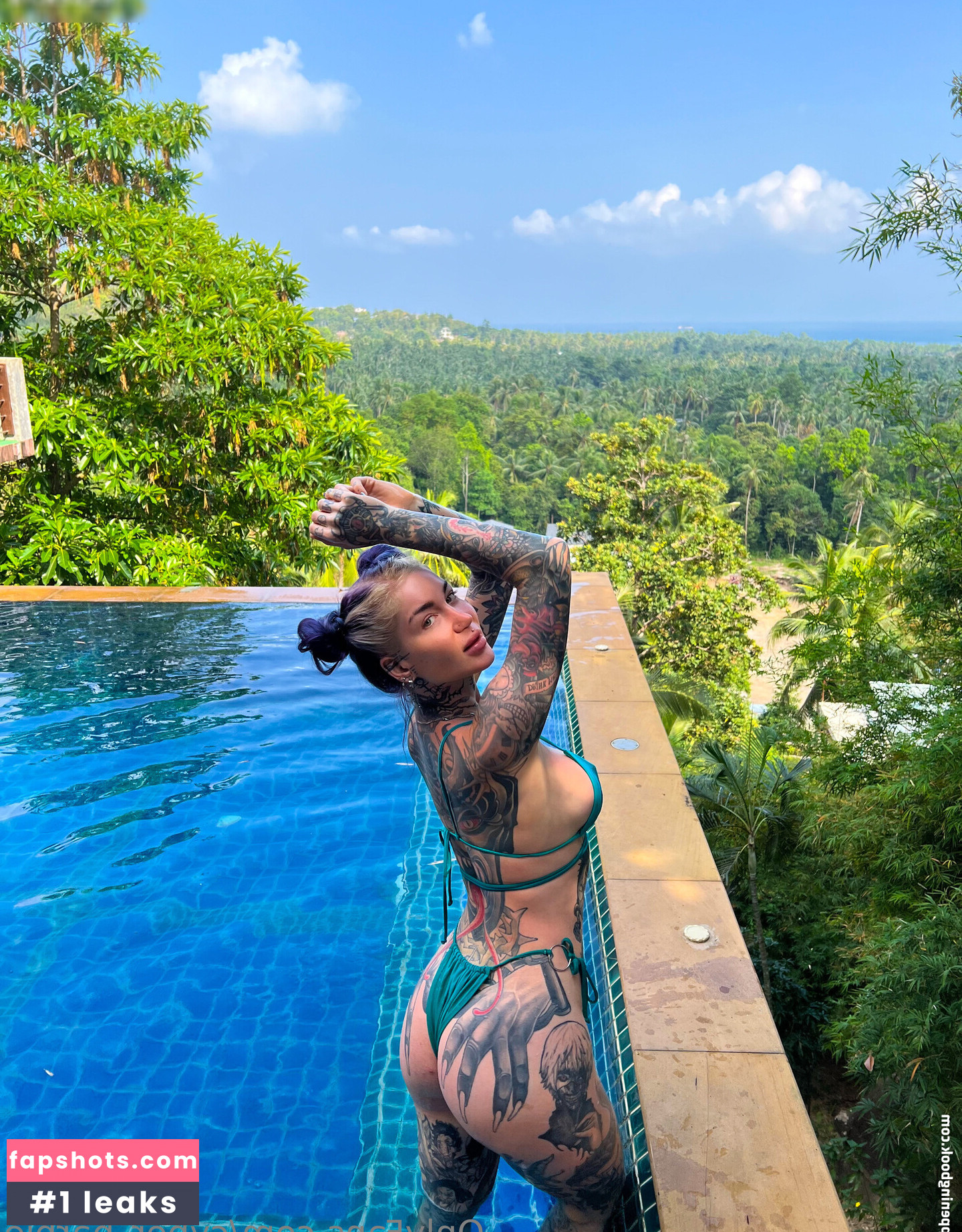 Lea Sky / cyberbarbie2077 gallery photo #4