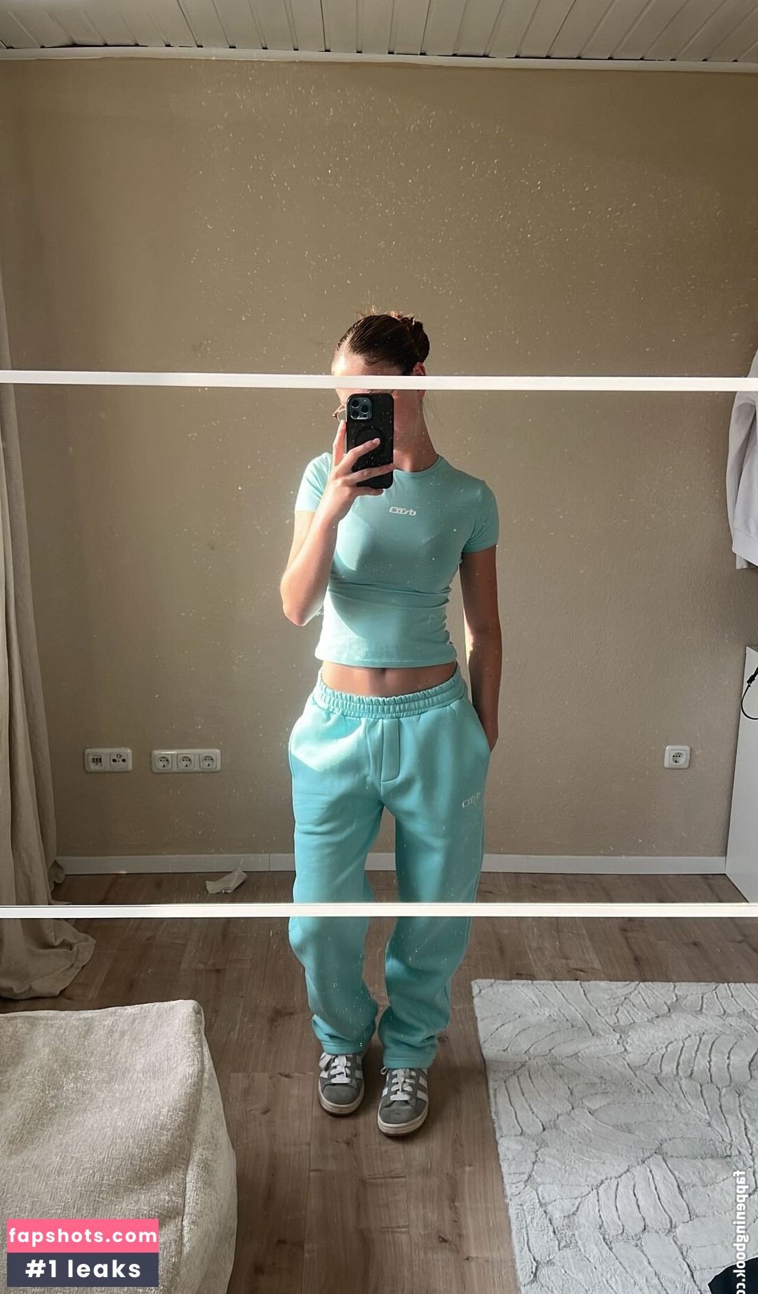 Lea Viktoria Filtración Desnuda OnlyFans Foto #4 - Fapshots