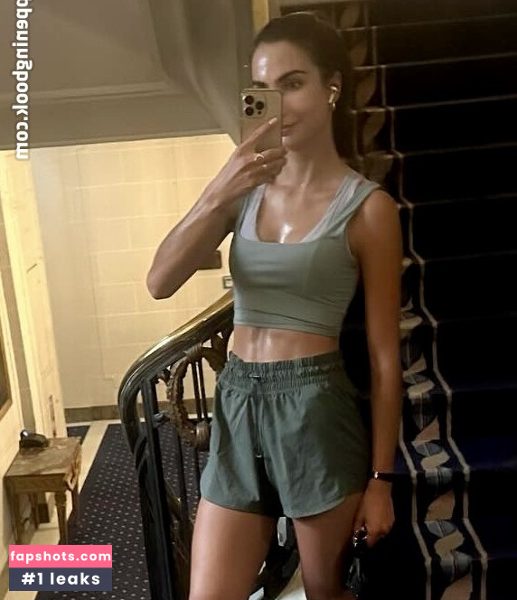 Lea Wagner gallery photo #2