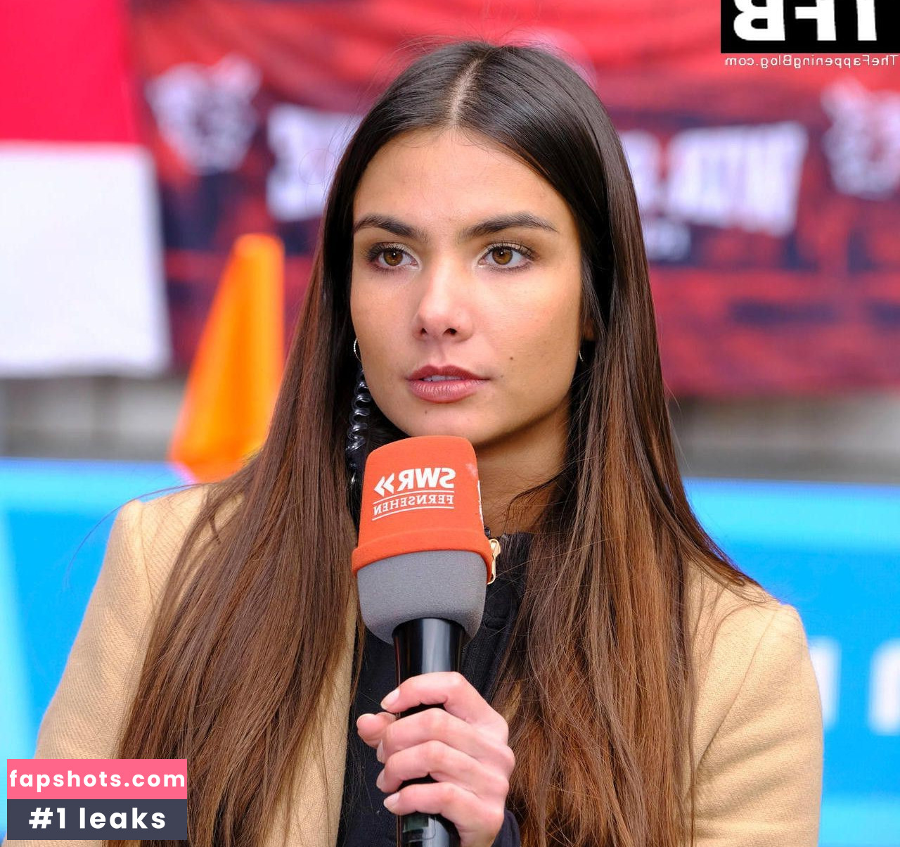 Lea Wagner gallery photo #4