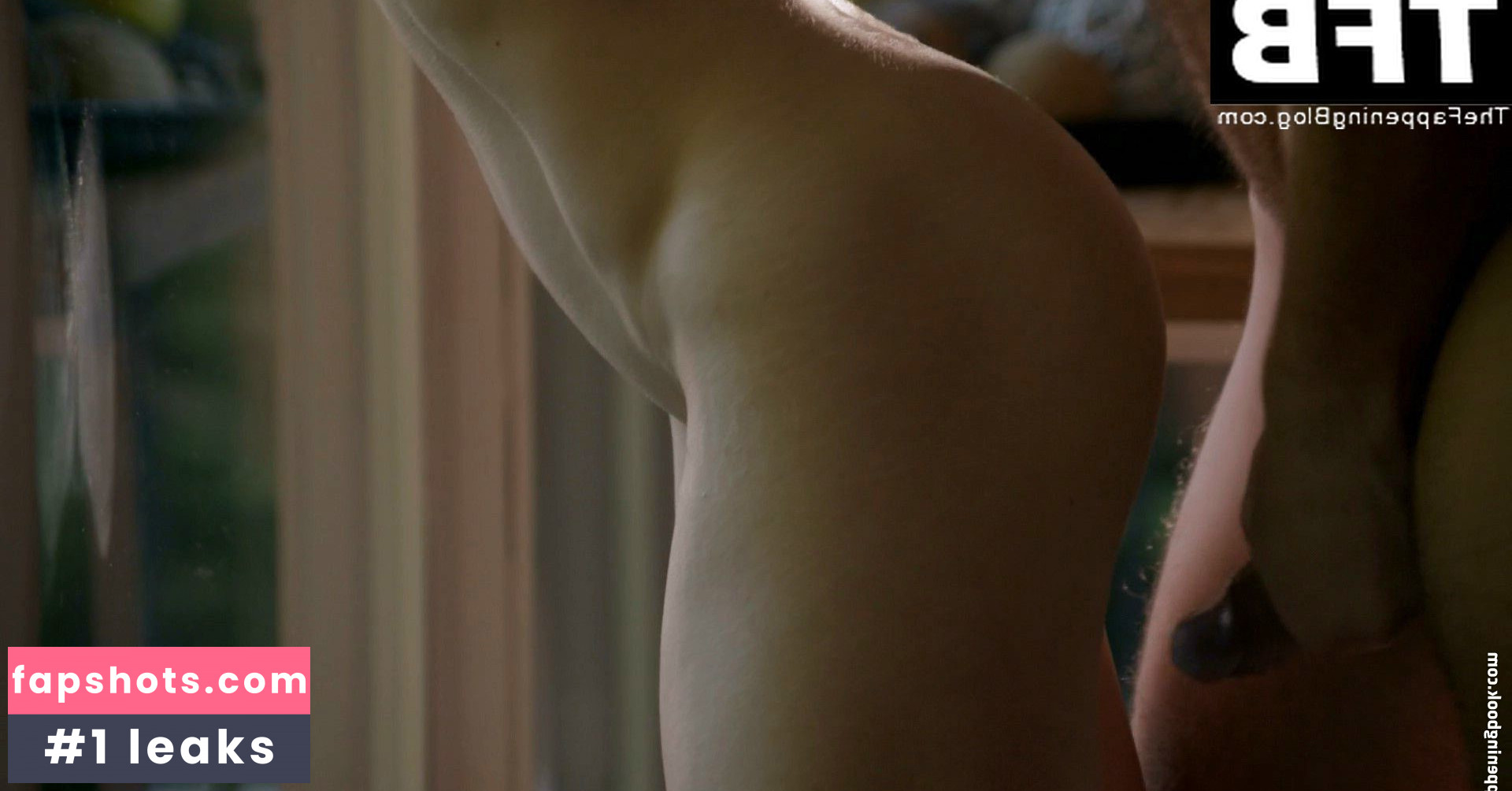 Leah Gibson gallery photo #25