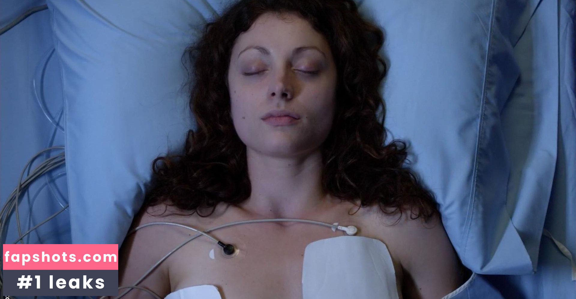 Leah Gibson gallery photo #41