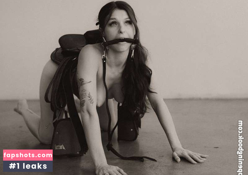 Leah Gotti gallery photo #109