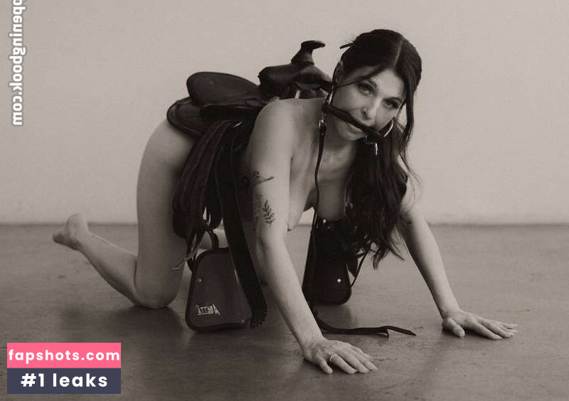 Leah Gotti gallery photo #110