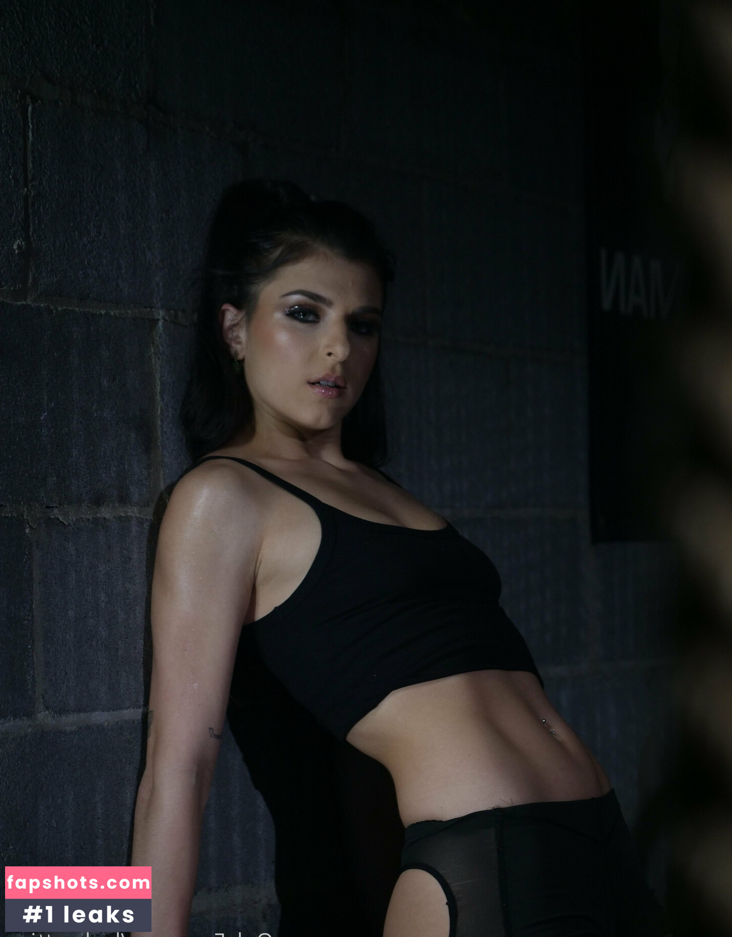 Leah Gotti gallery photo #329