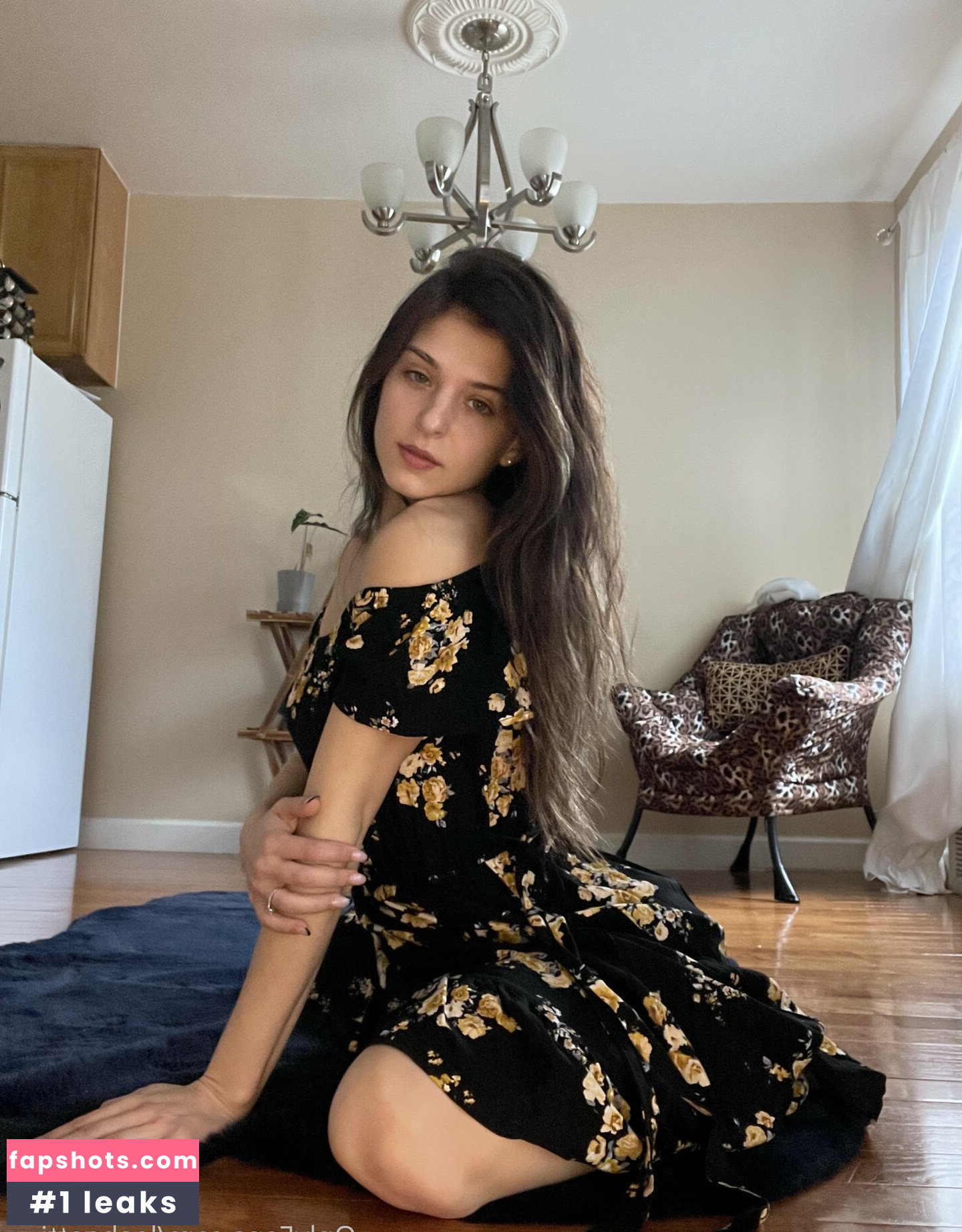 Leah Gotti gallery photo #347