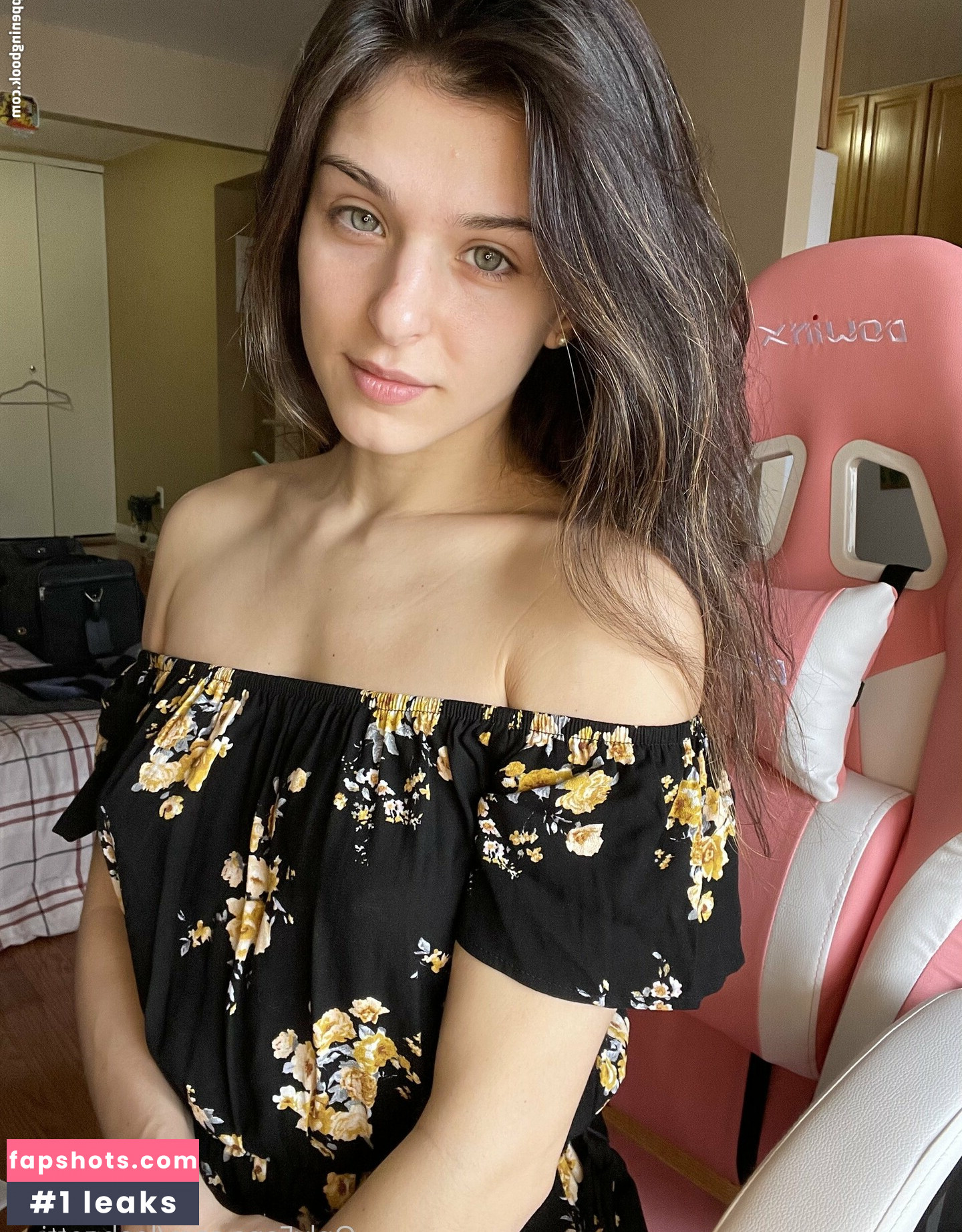 Leah Gotti gallery photo #349