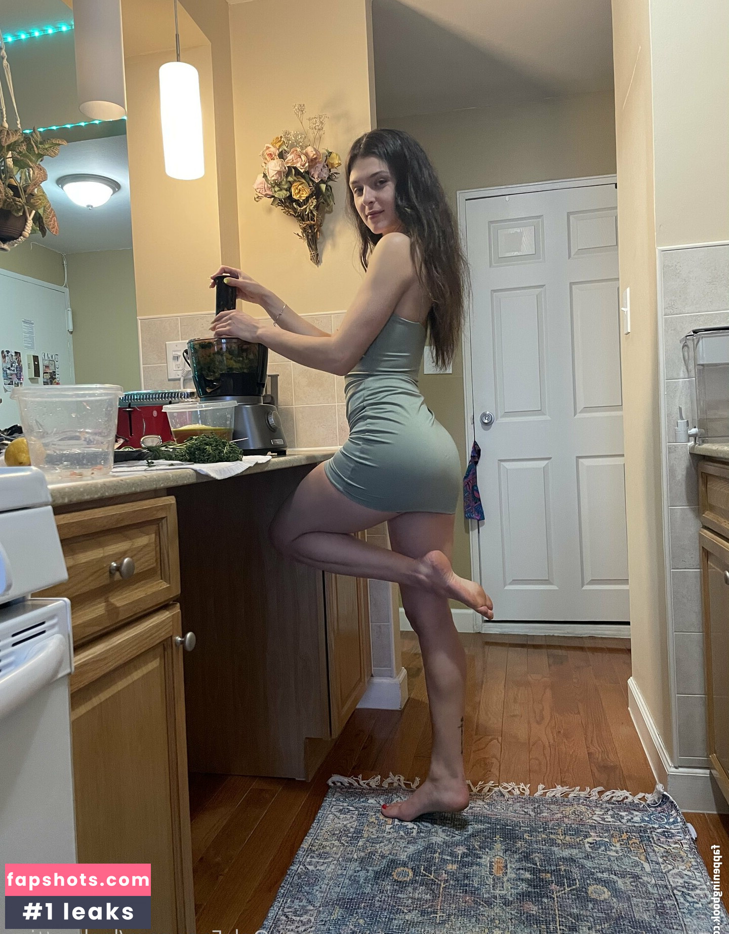 Leah Gotti gallery photo #575