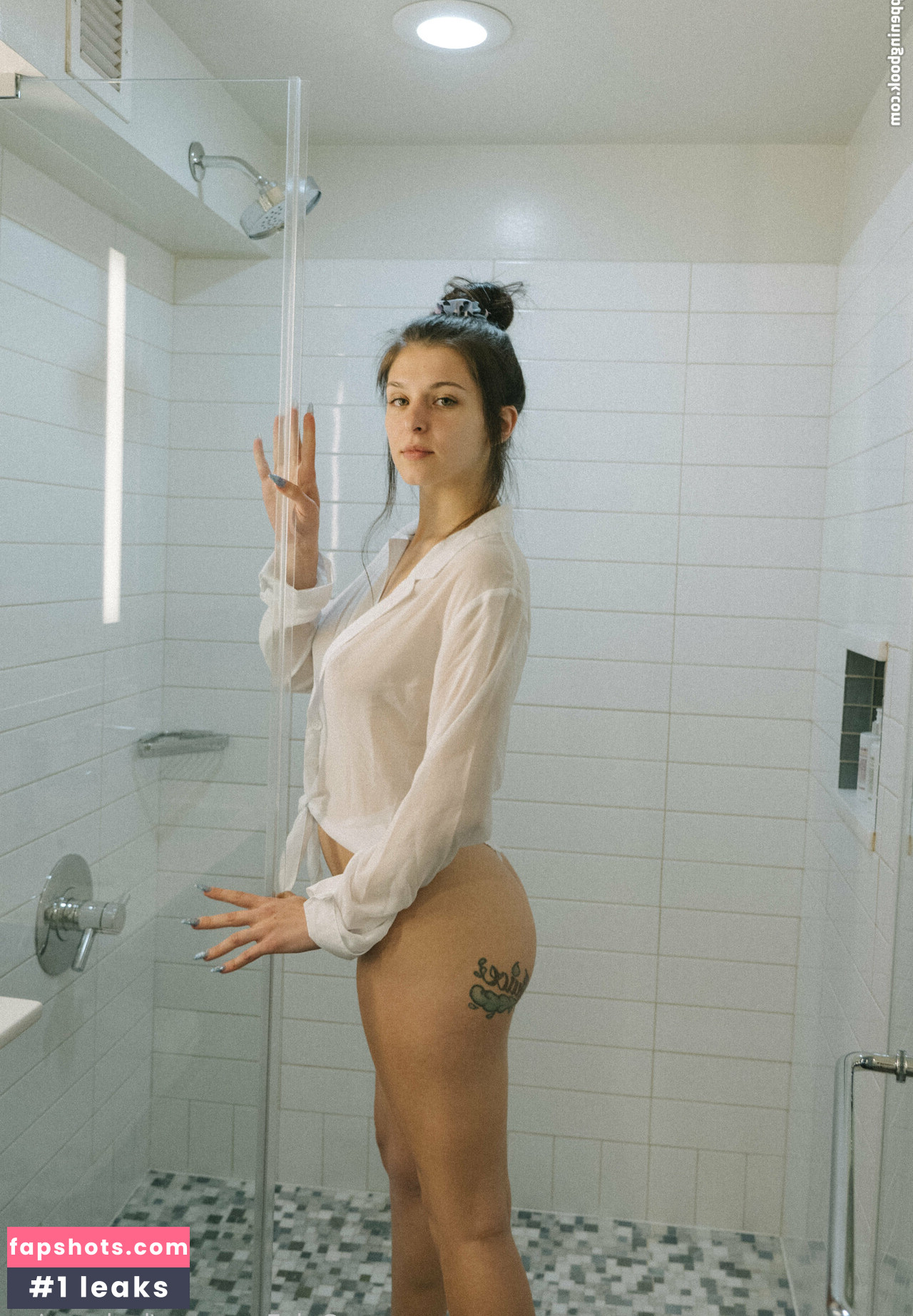 Leah Gotti gallery photo #698