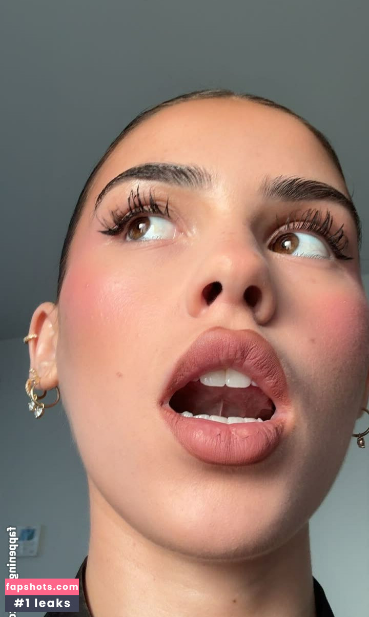 Leah Halton gallery photo #111