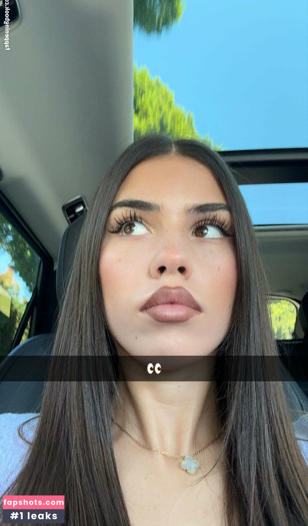 Leah Halton gallery photo #141