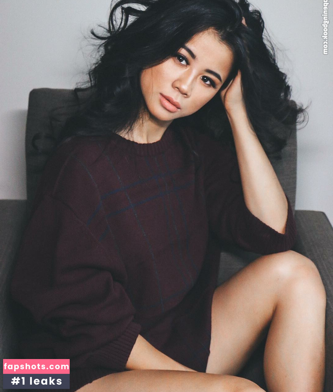 Leah Lewis gallery photo #32