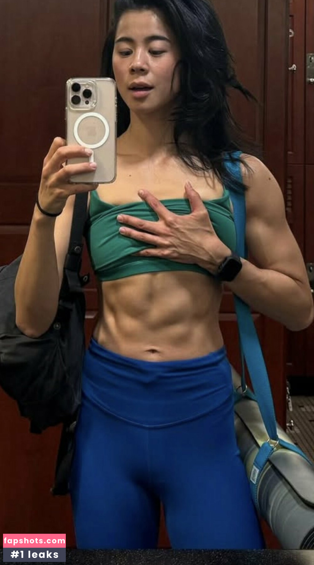 Leah Lewis gallery photo #6