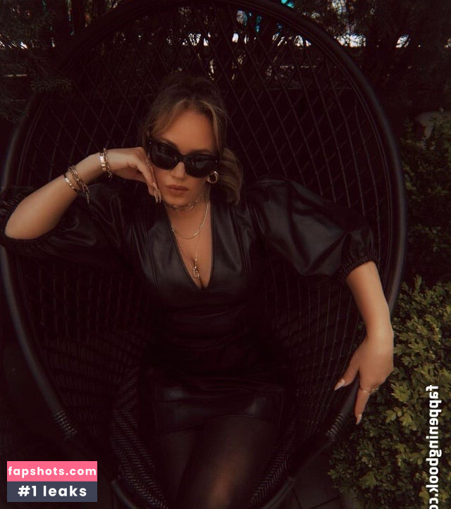 Leah Remini gallery photo #55