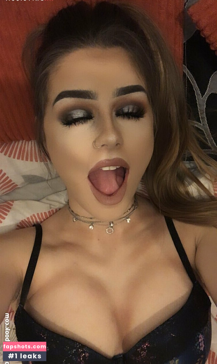 Leah Shaw gallery photo #3