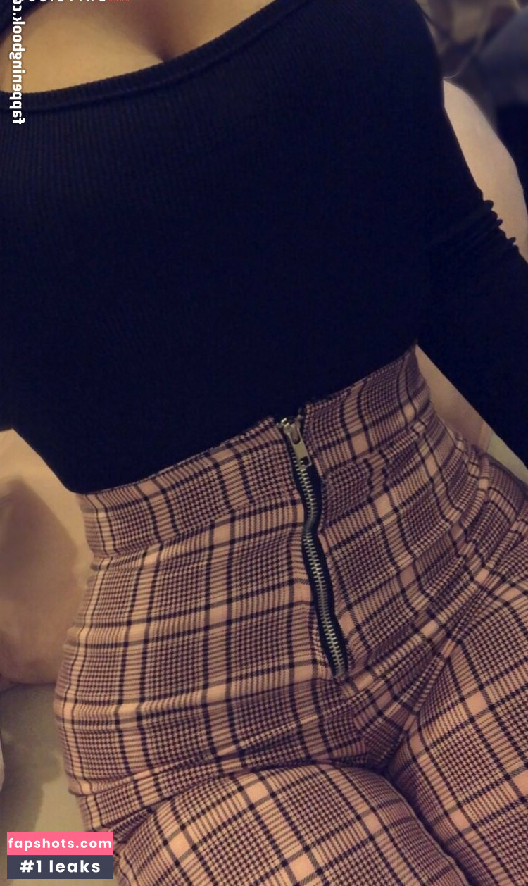 Leah Shaw gallery photo #30