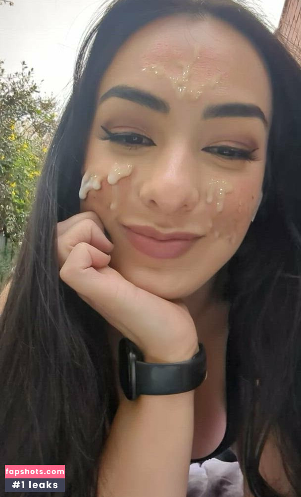 Leahgoeswilde gallery photo #31