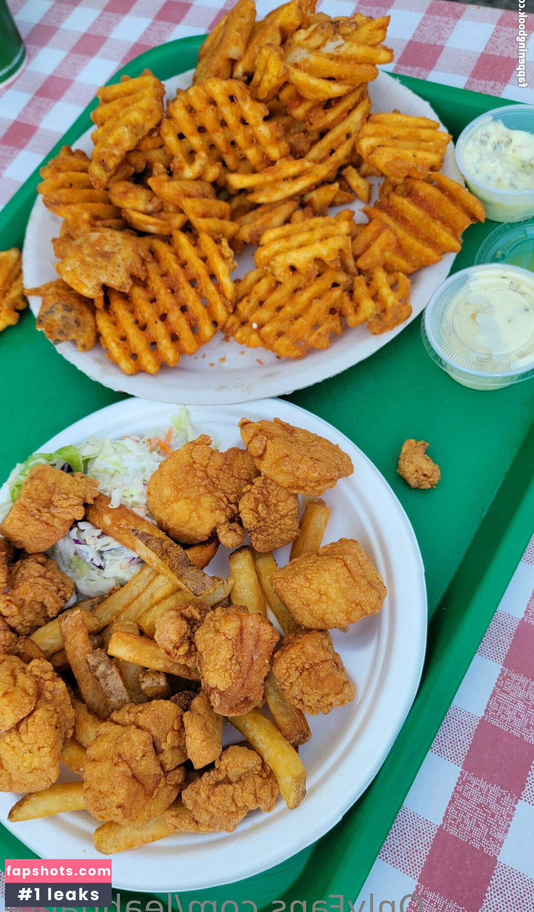 leahhaute gallery photo #2