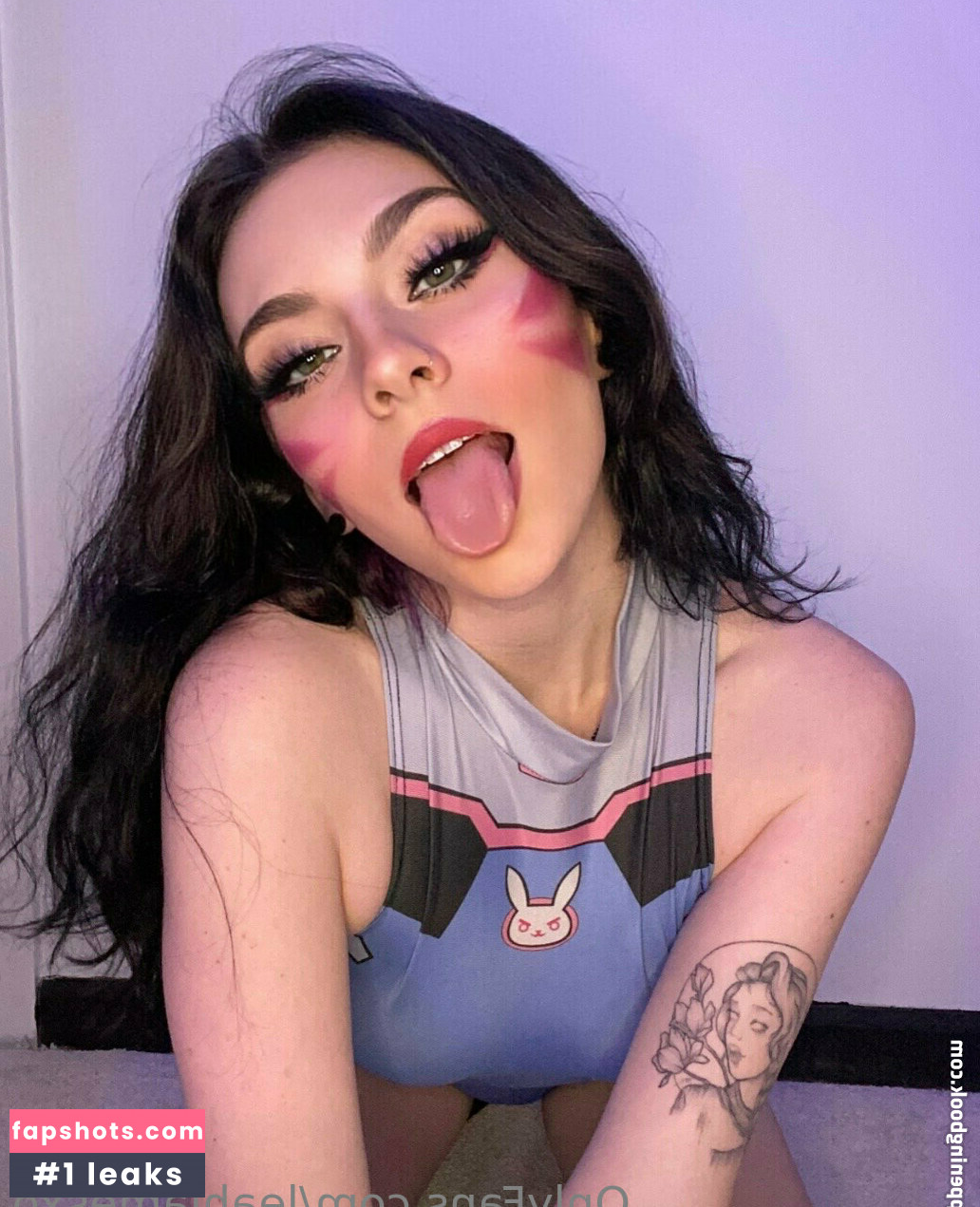 leahjamesxo gallery photo #18