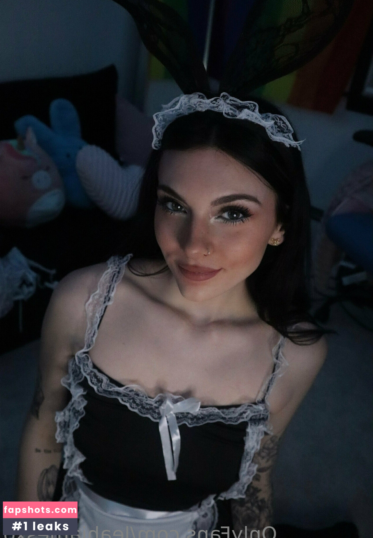 leahjamesxo gallery photo #7