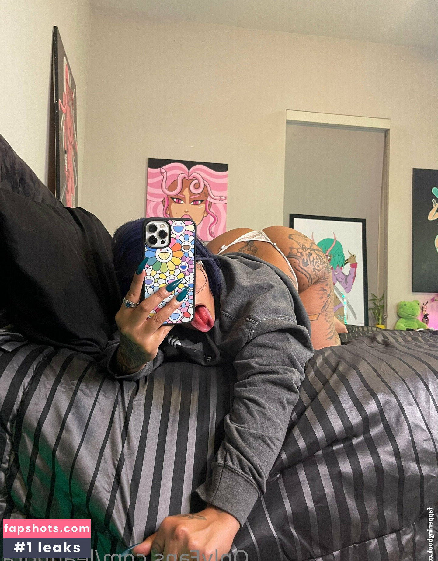 leahndra gallery photo #5