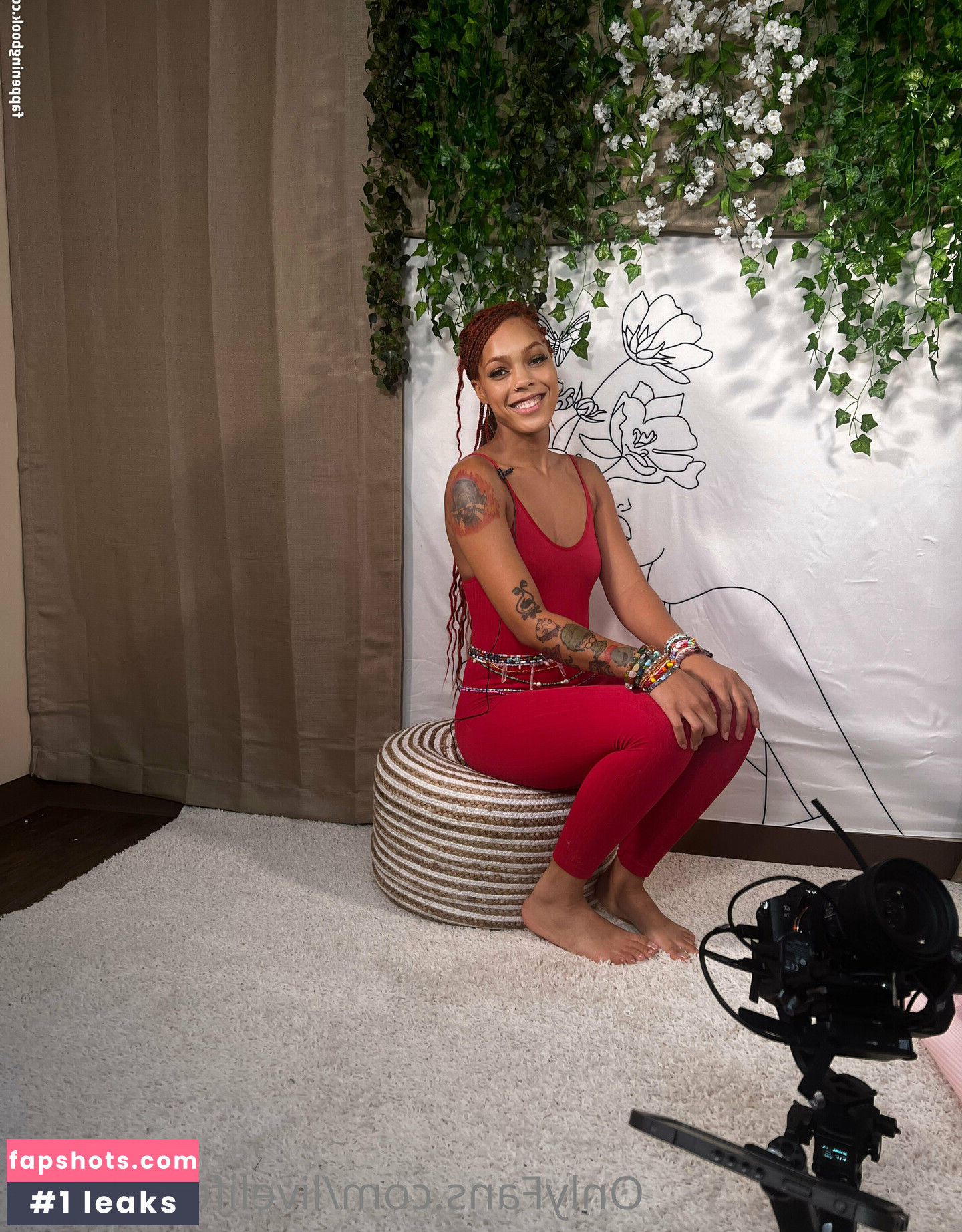 leahsade gallery photo #17