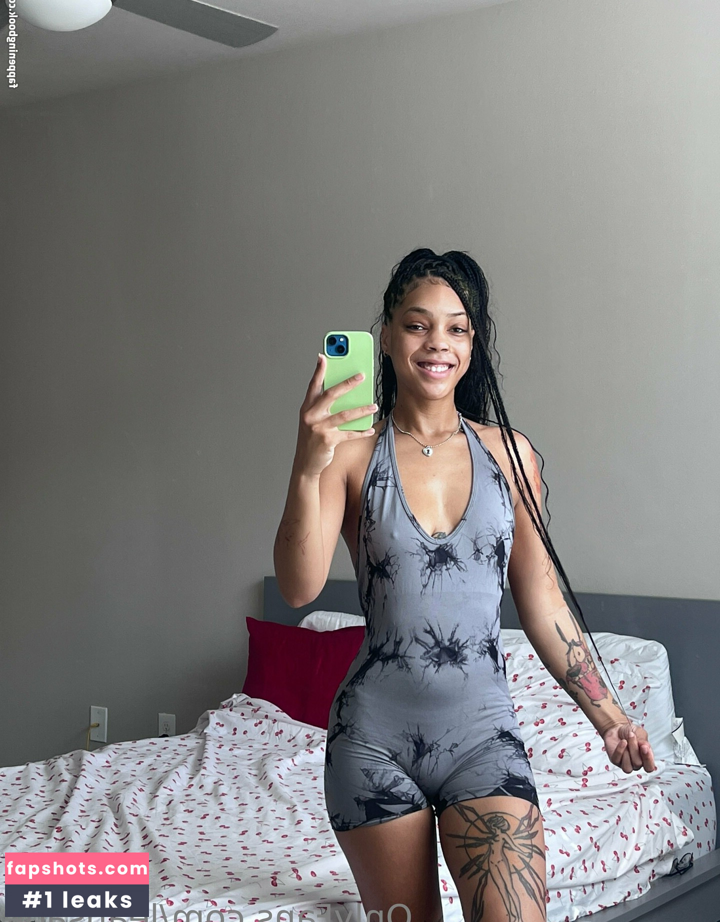 leahsade gallery photo #20