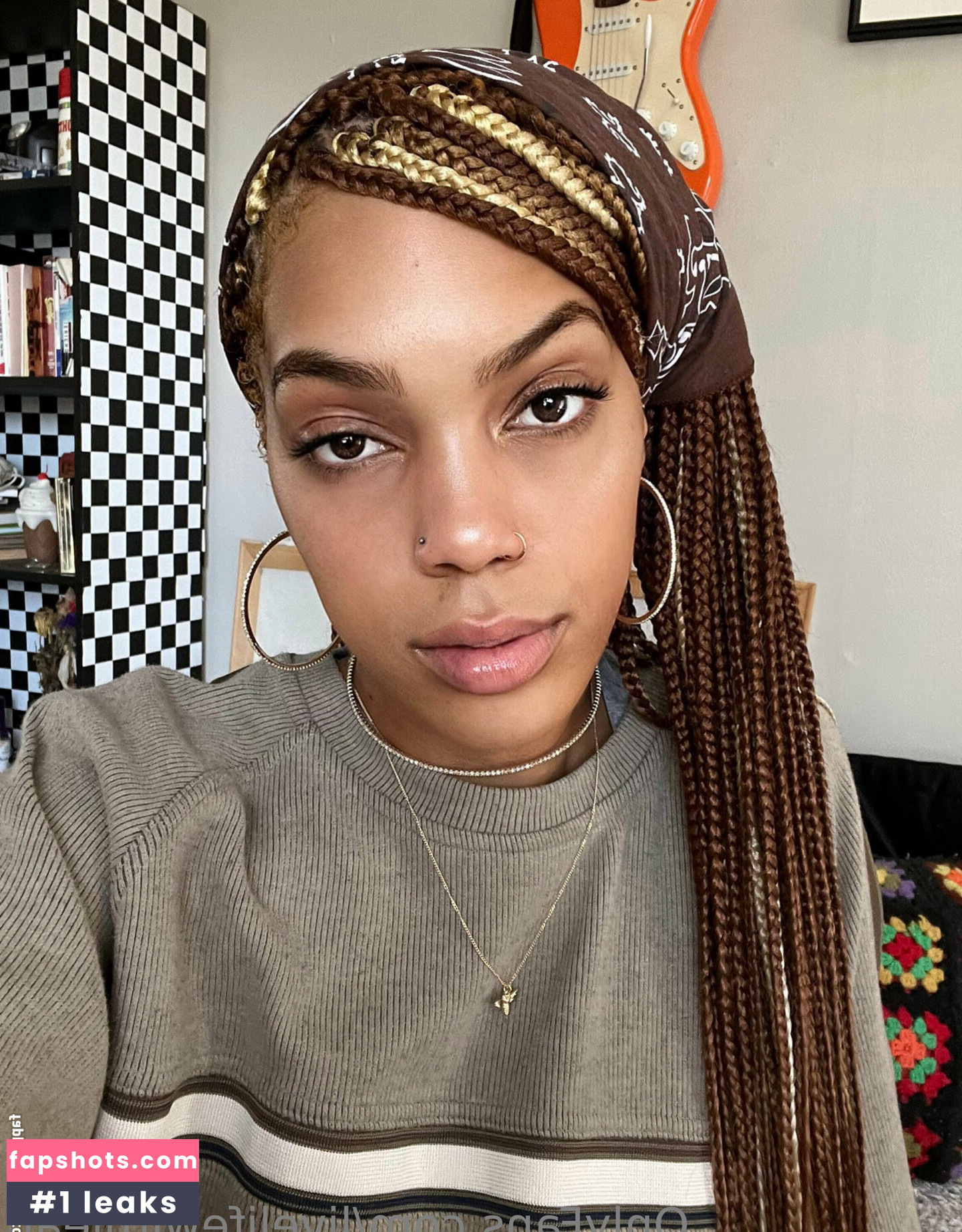 leahsade gallery photo #8