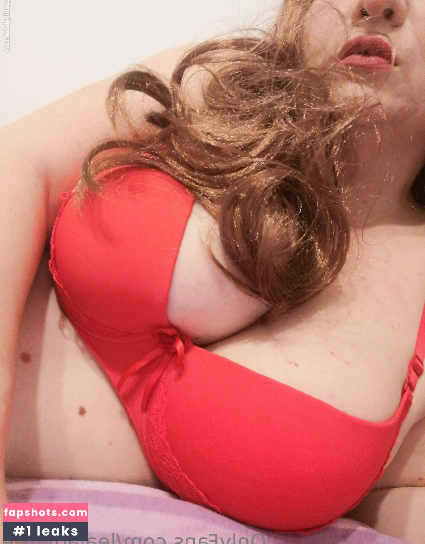 lealadyfree nude babe gallery