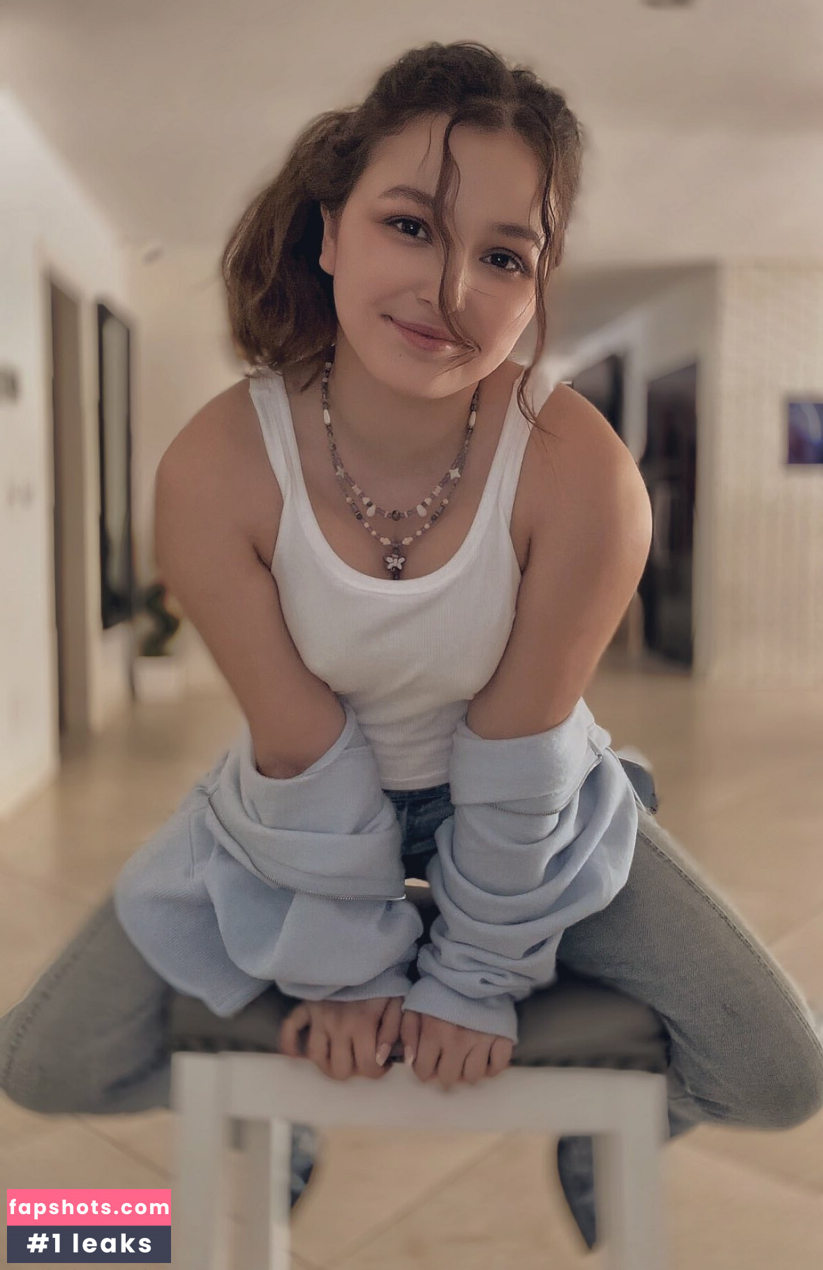 Leana Lovings gallery photo #351