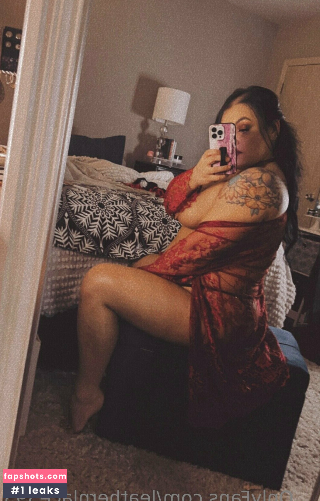 leathernlace393 gallery photo #4