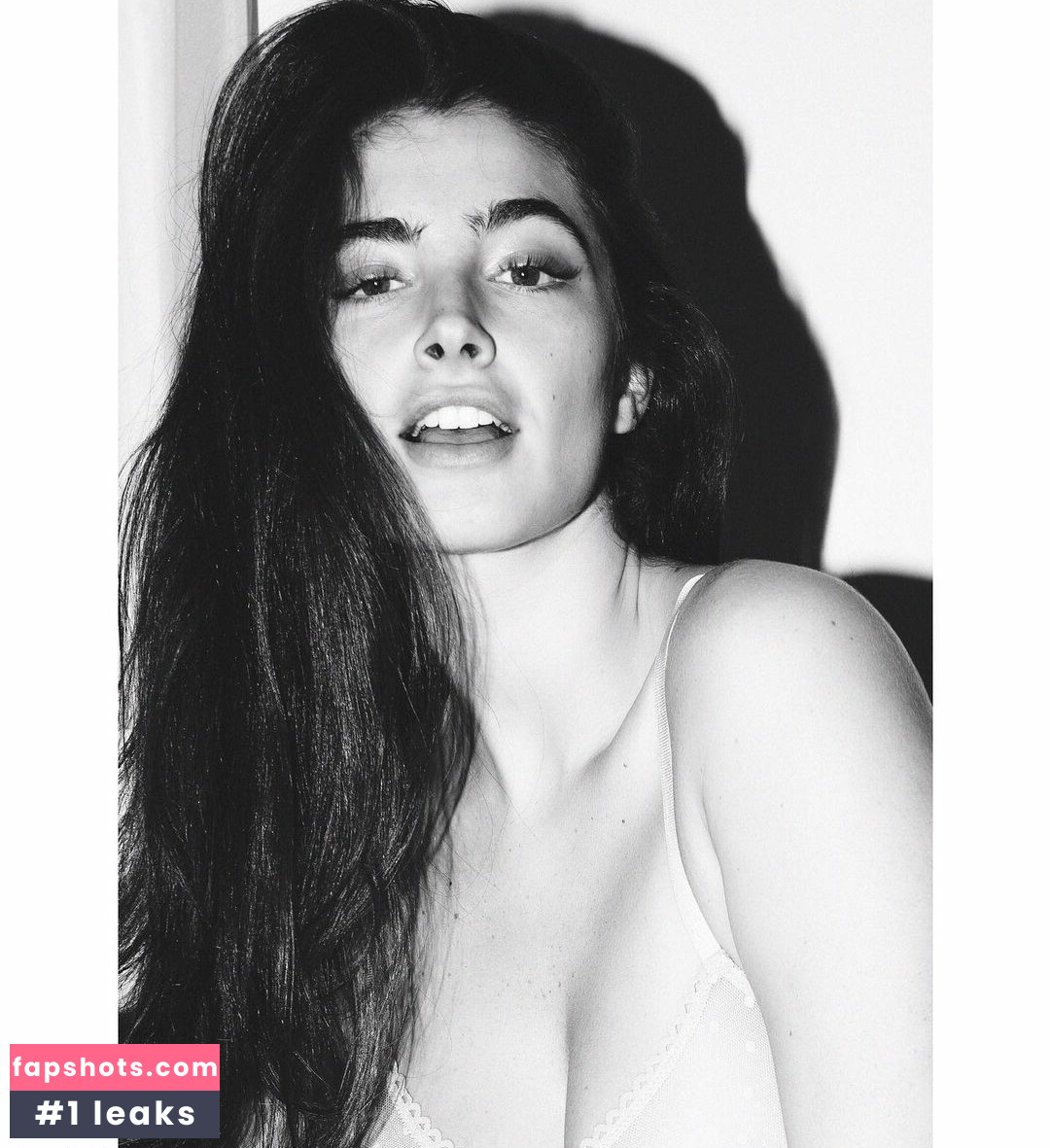 Lee Rokach Filtración Desnuda OnlyFans Foto #6 - Fapshots