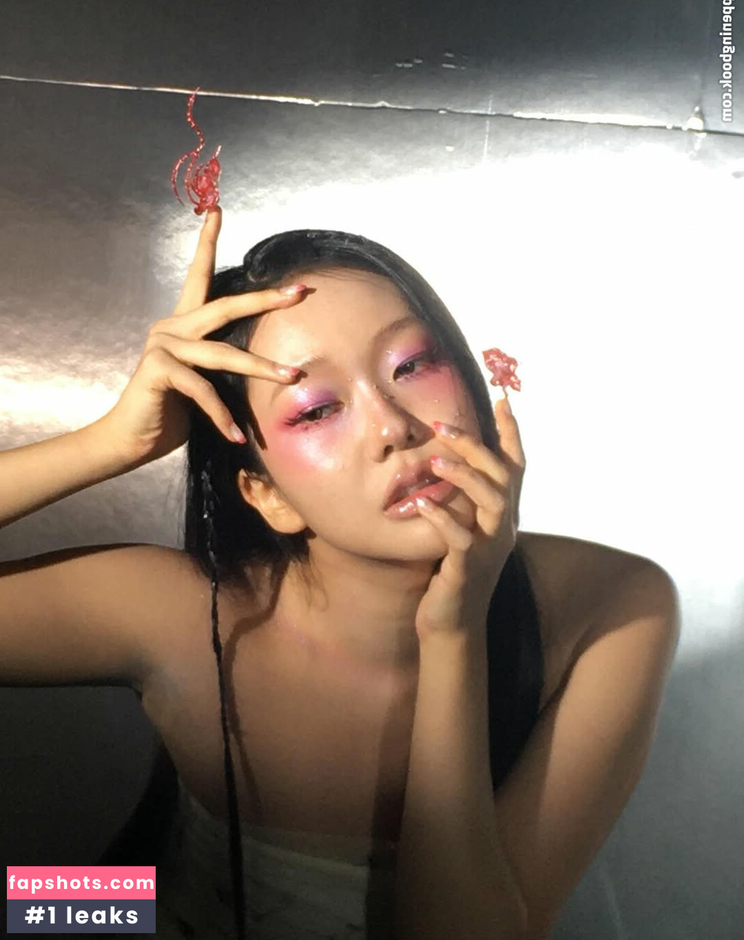 Lee Seoin gallery photo #16