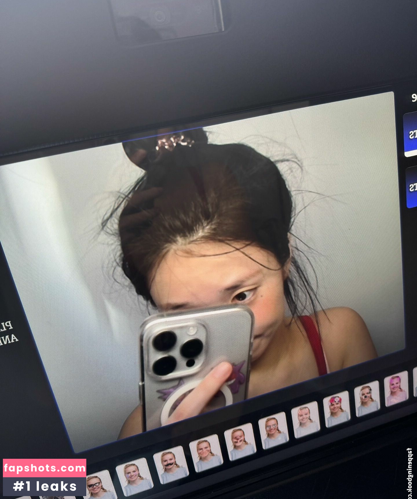 Lee Yeonwoo gallery photo #105