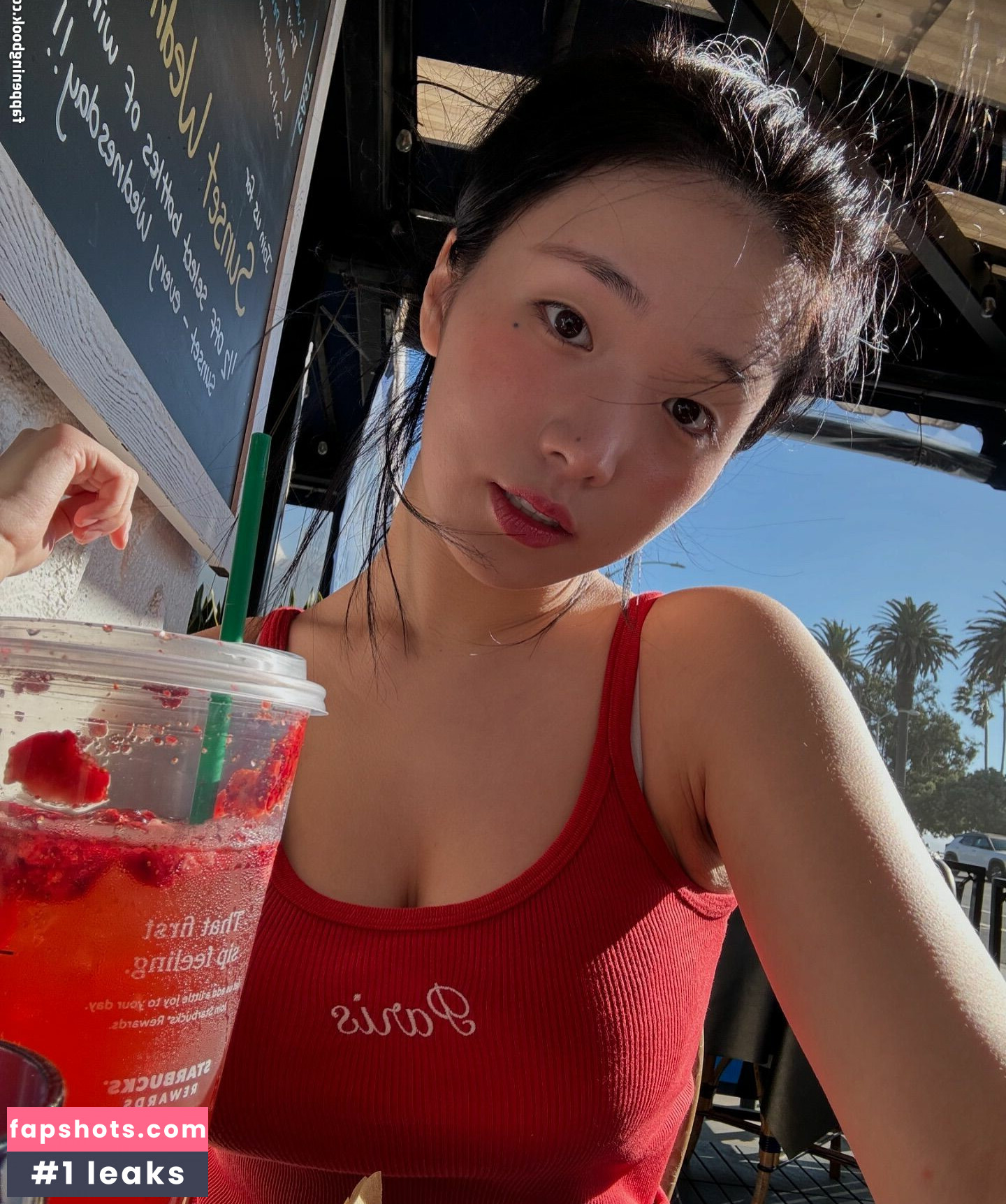 Lee Yeonwoo gallery photo #112